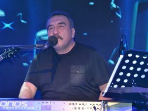 Ümit Besen Ve Pamela Uludağ’da Final Konseri Verdi