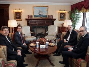 Bakan Faruk Özlü İhlas Holding’i Ziyaret Etti