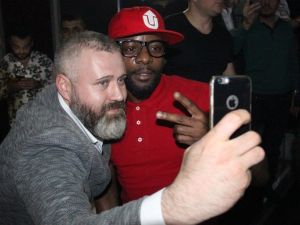 Pascal Nouma, Pakistanlı Yetimler İçin Dj Kabinine Girdi