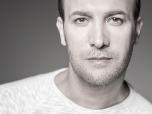 Nejat Çarkacı’dan Yeni Şarkı