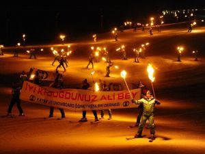 Ağaoğlu’na Sürpriz Doğum Günü