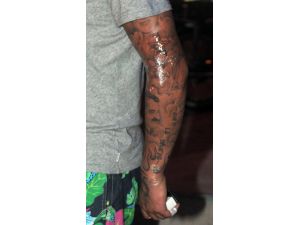 Tatlıses’in Kollarında Dövme Yaptıracak Yer Kalmadı