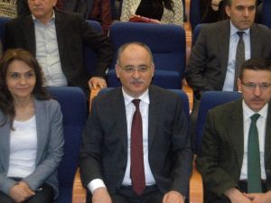 Gazi Üniversitesi’nde ’Denetim Mesleği’ Konulu Sempozyum