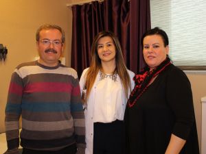 Ağabeyine Doğumdan Sonra Böbreğini Verdi, İki Çocuk Daha Doğurdu