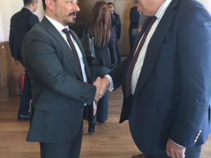 Kıbrıslı İşadamı Kısa: "Türkiye’deki Referanduma ’Evet’ İle Destek Verilmeli"