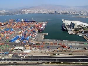 İzmir’in 300 Yıllık Liman Sorunu Çözüme Kavuşmayı Bekliyor