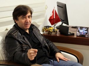 Oscar Ödüllü Yönetmenden Dost Ziyareti