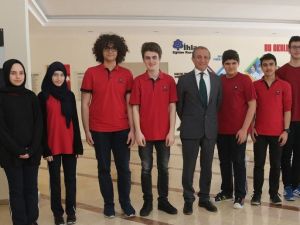 İhlas Kolejine Model Birleşmiş Milletler Konferansı’nda En İyi Delege Ödülü Verildi