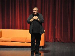 Ali Poyrazoğlu “Ödünç Yaşamlar” Oyunu İle Gebzelilerle Buluştu