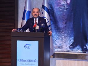 Bakan Müezzinoğlu: “2017 Türkiye’nin Ekonomisini Çökertmekle İlgili Tuzakların Bozulduğu Yıl Olacak”