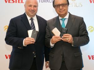 Vestel, Turkcell İçin Özel Ürettiği Telefonu Tanıttı