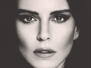 Ünlü Popçu Simge Sağın’dan Basın Açıklaması