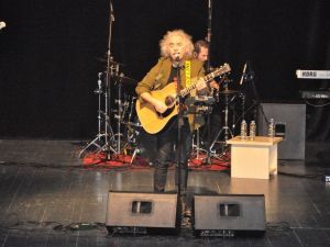 Yeni Türkü, Gebze’de çocuklarla unutulmaz bir konser verdi