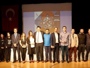 İhlas Koleji mezunları meslekleri tanıttılar