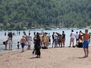Efsane Kızkumu’na turist yağıyor