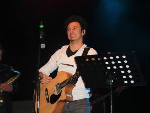 Geçlerin yeni sevgilisi Buray Bilecik’i salladı