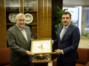 Bakan Tüfenkci: "Tunuslu ortaklarımızla Afrika pazarına girebiliriz"