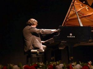 Tekirdağ’dan Fazıl Say geçti