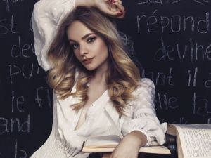 Putin’in sözcüsünün kızı, Antalya’da ’dostluk mesajları’ verecek