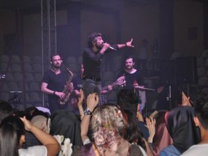 Resul Dindar Sivaslıları Karadeniz türküleriyle coşturdu