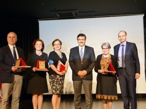 Prof. Dr. Mehmet Ünal; "Üst düzey  entelektüel seviye, Alzheimer’ı önlüyor"