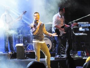 Murat Boz 5 bin kişiye konser verdi