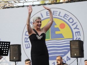 28. Türkmen Şöleni’nde Muazzez Ersoy sahne aldı