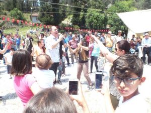 Sümer Ezgü Yörük Şenliğinde konser verdi