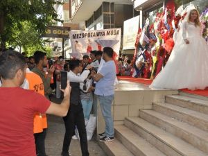 Rus mankenler Diyarbakır’ı salladı