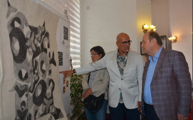 Keçeye hayat verenlerin sergisi Efeler’de açıldı