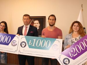 Derece Koleji’ne İngilizce’ye katkı teşekkürü