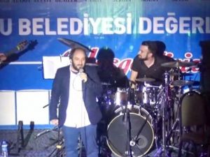 Sahnedeyken arabası anons edilince salondakileri güldürdü