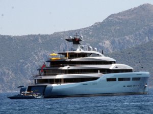 Tottenham’ın patronunun Ege turu devam ediyor