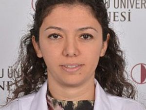 Yeni doğan bebeğe topuk kanı testi