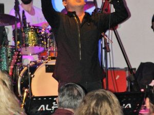 Ferhat Göçer hayranlarını coşturdu