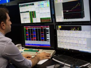 Borsa ilk yarıda yükseldi