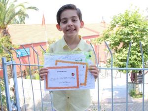 9 yaşında beşinci sınıfı bitirdi