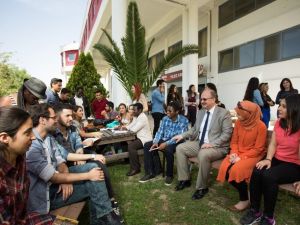 Yabancı uyruklu öğrenciler için memnuniyet araştırması