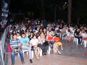 Üstün lezzet ödüllü Maraş dondurması İzmir’de tanıtıldı