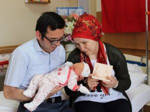 ’3 boyutlu’ bebek dünyaya geldi