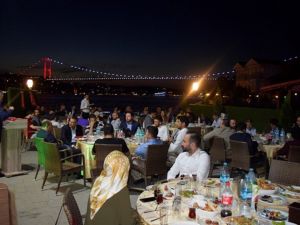 Lider Ülke Türkiye Platformu iftarda buluştu