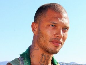 ‘Dünyanın en yakışıklı mahkumu’ Jeremy Meeks Türk baklavasına hayran kaldı