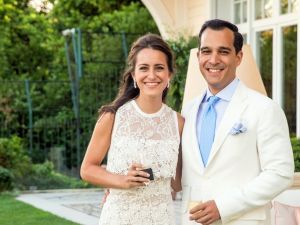 Esra Eczacıbaşı ve Murat Coşkun nişanlandı