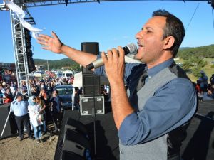 Rafet El Roman, bin 400 rakımda hayranlarını coşturdu