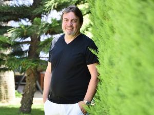 42 metrekarelik mağazadan dünyaya açıldı