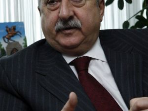 Palandöken: “Gençleri tercihlerinde özgür bırakın”