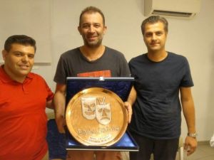 Şanlıurfa’nın tanıtımı için 100. levha Şevket Çoruh’a