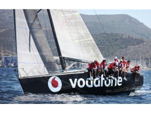 Ünlüler Kıyasıya Yarıştı