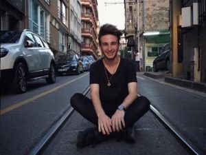 Furkan Turan, ilk albümünü çıkarttı