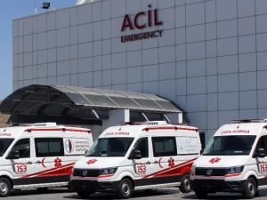 153 Acil Çağrı Merkezi Kıbrıs’ta tam donanımlı on iki ambulansıyla hizmet veriyor
